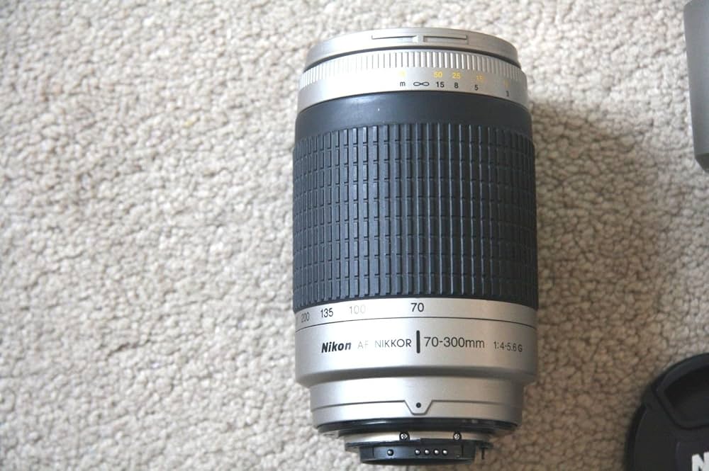 Nikon AF NIKKOR 70-300mm 1:4-5.6G シルバー Amazon.co.jp: Nikon AF Zoom Nikkor 70-300mm F4-5.6G シルバー